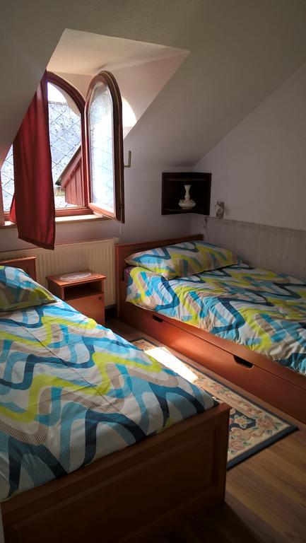 Bed and Breakfast Ria Panzio Естерґом Екстер'єр фото