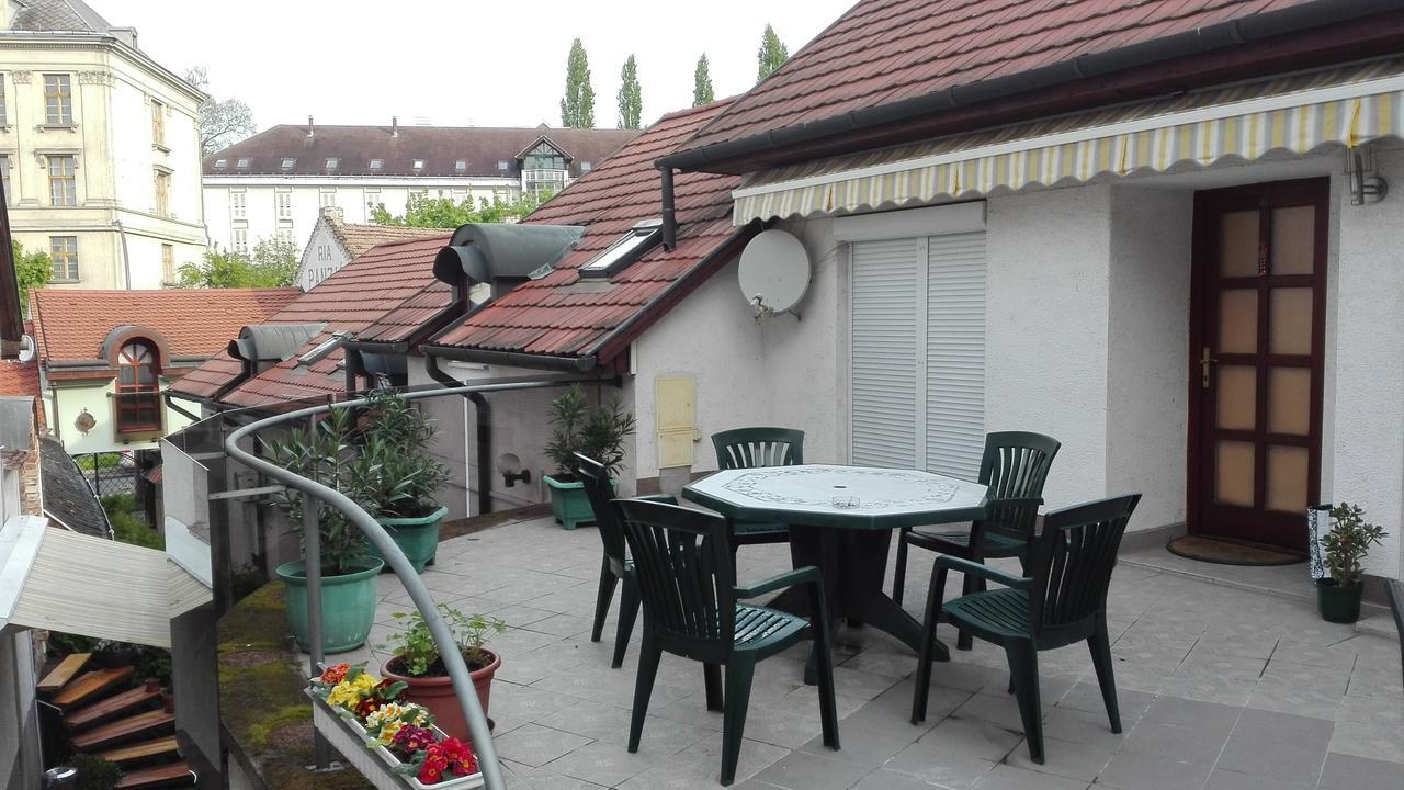 Bed and Breakfast Ria Panzio Естерґом Екстер'єр фото