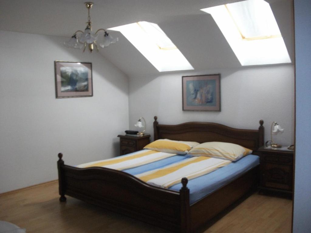 Bed and Breakfast Ria Panzio Естерґом Екстер'єр фото